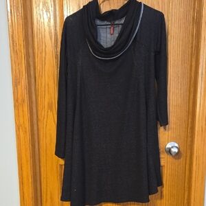 Bellamie Black and Gray Knit Top